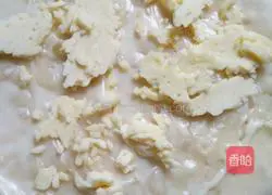 Illustration of how to make skillet pizza 9