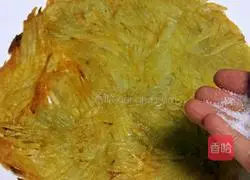 Illustration of how to make northern Shaanxi potato rub 6