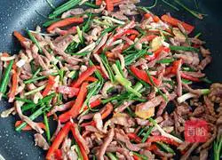 Illustration of how to make shredded pork with green onions 7