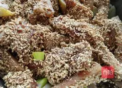 Illustration of how to make rice noodles and meat 5