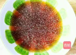 Illustration of how to make garlic vermicelli and baby cabbage 4