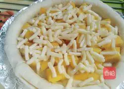 Banana Mango Pizza Recipe Illustration 5