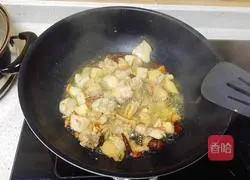 Illustration of Spicy Braised Chicken 3