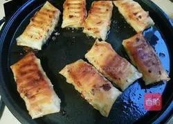 Pork Spring Rolls Illustration of how to do it 10