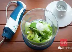 Green vegetable and tofu soup - Illustration of how to make ideal complementary food for babies 1