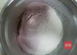 Red Velvet Strawberry Naked Cake Recipe Illustration 3