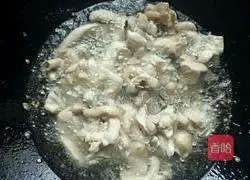 Stir-fried Spicy Chicken Recipe Illustration 2