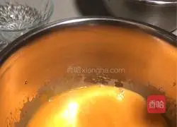 Illustration of how to make chiffon cake 1