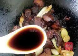 Illustration of Braised Beef Stewed with Potatoes 10