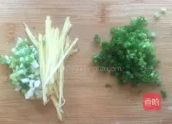 Illustration of how to make green vegetable, tofu and fish ball soup 3