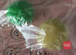 Milk-flavored two-color bread recipe 5