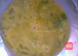 Illustration of how to make green onion egg burrito 2