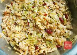 Homestyle Illustration of making kimchi 7