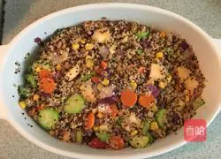 Illustration of how to make grilled quinoa rice with colorful fruits and vegetables 8