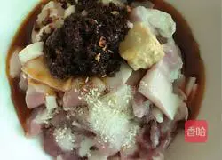 Illustration of how to make Sichuan style steamed pork 3