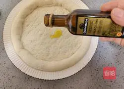 Illustration of how to make ham and bacon pizza 12