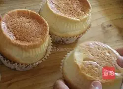 Illustration of how to make bread pudding 6