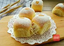 Illustration of how to make light cream love buns 14
