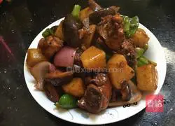 Illustration of braised chicken legs with mushrooms and potatoes 10