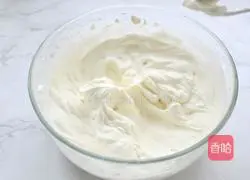 Illustration of how to make matcha cream cake roll 16