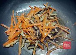 Illustration of how to make three-strand fried rice noodles (Cantonese style) 7