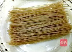 Illustration of how to make refreshing noodles 2