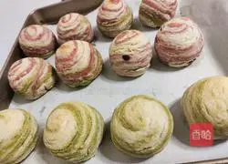  Illustration of how to make coconut cranberry spiral cake (purely handmade) 18