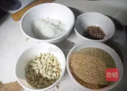 Illustration of how to make peanut sesame candy 2