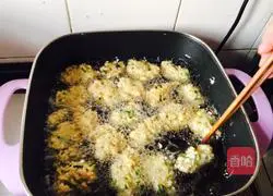 Illustration of how to make shrimp skin radish balls 7