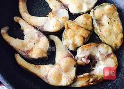 Fried fish fillets Practice illustration 3