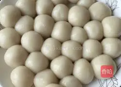 Illustration of how to make a donkey roll 10