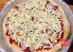 Pineapple and Shrimp Pizza Recipe Illustration 11