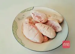 Illustration of how to make braised chicken wings 2