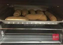 Illustration of how to make butter bread 8