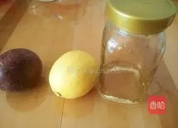 Passion Fruit Honey Pound Cake Recipe Illustration 2