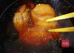 Illustration of how to cook pork elbows in rice cooker sauce 9