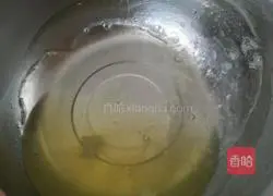 Illustration of how to make frozen yogurt cheesecake 6