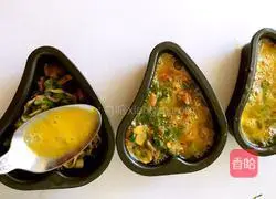 Illustration of how to make mushroom and bacon egg pancakes 7