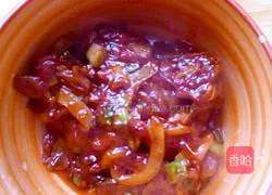 Illustration of how to make sausage pizza 4