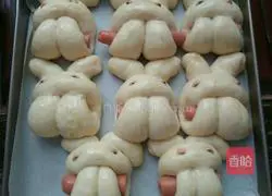 Yoghurt Cute Rabbit Ham Bread Recipe Illustration 11