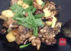 Illustration of Braised Chicken Nuggets with Mushrooms and Potatoes 11