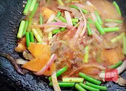 Illustration of how to make fried rice noodles 2