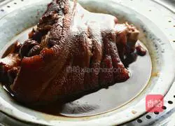 Illustration of how to make rock sugar elbows 13