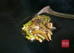 Illustration of how to make stir-fried beef slices 9