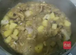 Illustration of home-style braised chicken legs with potatoes 5