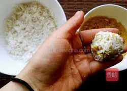 Illustration of how to make gold and silver pearl meatballs 4