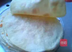 Illustration of how to make pancakes 12