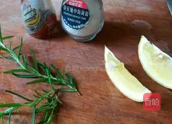 Illustration of how to make dry-fried salmon 2