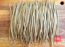 Illustration of how to make spicy noodles with skewers 9