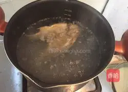 Illustration of how to make fish in sour soup 7